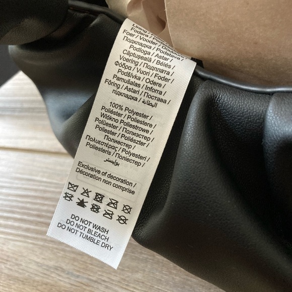 PIECES *NWT* Vansa Ruched Black Handle Bag Purse - Picture 7 of 7